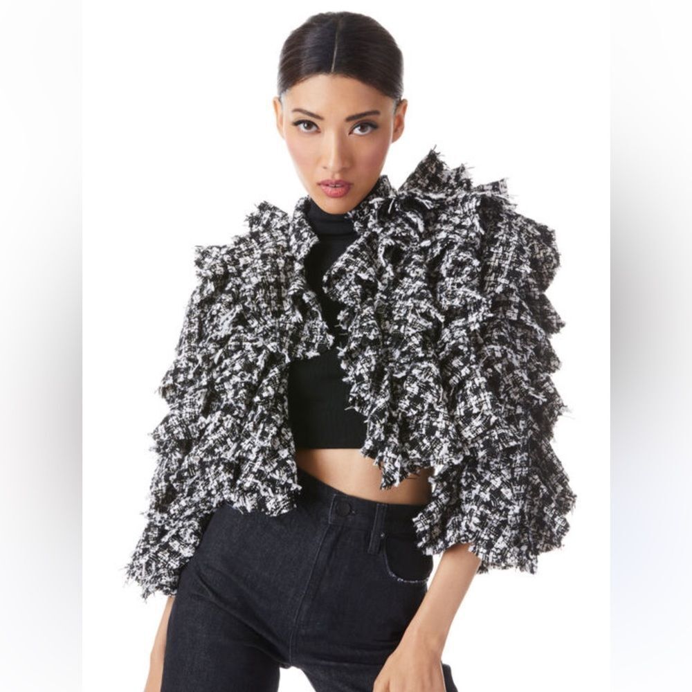 Alice + Olivia BRITTON RUFFLED CROPPED 3/4
SLEEVE JACKET size S, Used Once.
